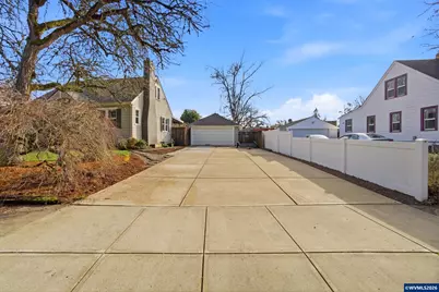 1160 Columbia St NE, Salem, OR 97301 - Photo 3