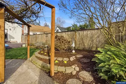 1160 Columbia St NE, Salem, OR 97301 - Photo 43