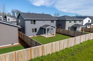 7067 SE Pinot Noir Dr, Corvallis, OR 97330 - Photo 9