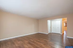 401 Madrona Ave SE, Salem, OR 97302 - Photo 3