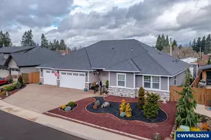 680 NW 11th Ave, Canby, OR 97013 - Photo 3