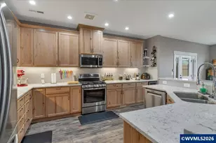 680 NW 11th Ave, Canby, OR 97013 - Photo 37