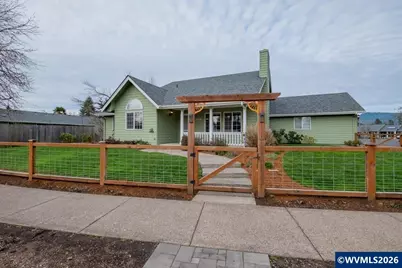 5718 E St, Springfield, OR 97478 - Photo 3