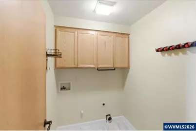 5718 E St, Springfield, OR 97478 - Photo 33