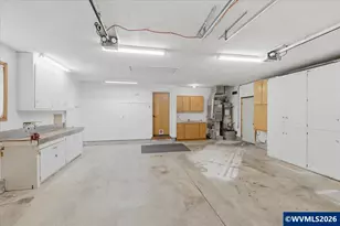 5718 E St, Springfield, OR 97478 - Photo 35