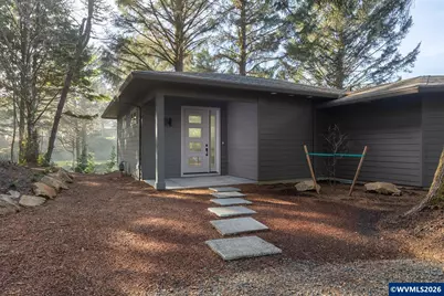 105 W Bay Point Rd, Lincoln Beach, OR 97388 - Photo 3