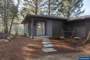 105 W Bay Point Rd, Lincoln Beach, OR 97388 - Photo 3