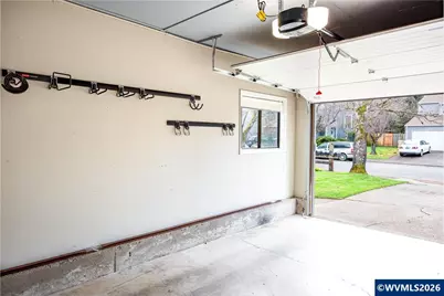 1755 NW Grant Cir, Corvallis, OR 97330 - Photo 23
