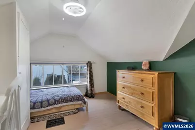 633 SE Ash St, Dallas, OR 97338 - Photo 31