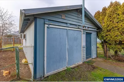 633 SE Ash St, Dallas, OR 97338 - Photo 41