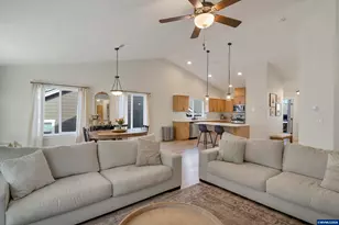 5611 Jeremy Valley Dr SE, Salem, OR 97306 - Photo 21