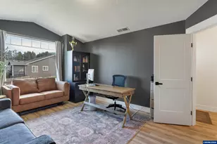 5611 Jeremy Valley Dr SE, Salem, OR 97306 - Photo 9