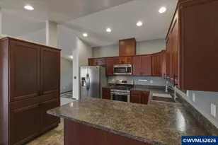 2502 Waverly Ct SE, Albany, OR 97322 - Photo 7