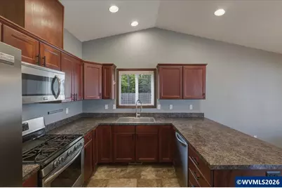 2502 Waverly Ct SE, Albany, OR 97322 - Photo 9