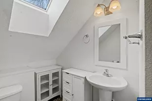 566 Edwards Rd, Monmouth, OR 97361 - Photo 37