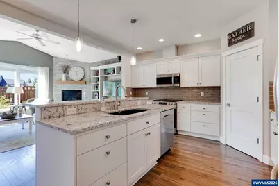 1751 SE Academy St, Dallas, OR 97738 - Photo 7