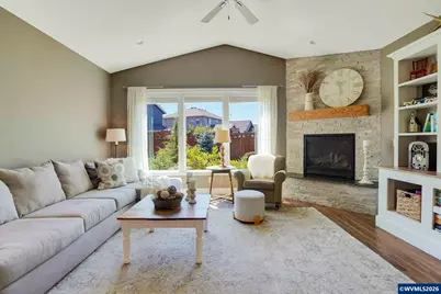 1751 SE Academy St, Dallas, OR 97738 - Photo 13