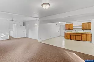 8748 Enclid St NE, Salem, OR 97305 - Photo 41