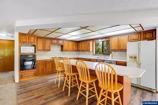 8748 Enclid St NE, Salem, OR 97305 - Photo 11