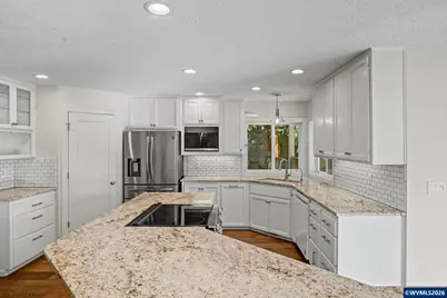 742 E Main St, Sublimity, OR 97385 - Photo 13