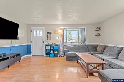 402 Clover St, Aumsville, OR 97325 - Photo 5