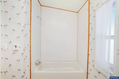 4639 Knox Butte Rd E, Albany, OR 97322 - Photo 43