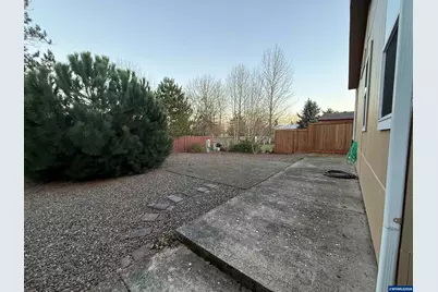 300 Lacreole Dr #220, Dallas, OR 97338 - Photo 19