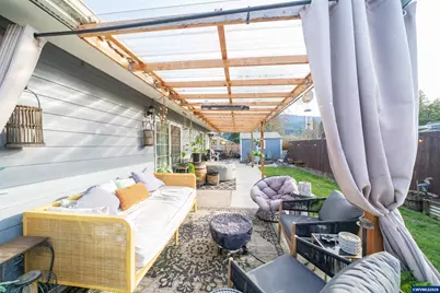 1137 SE 2nd Av, Mill City, OR 97360 - Photo 27