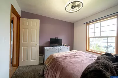 1137 SE 2nd Av, Mill City, OR 97360 - Photo 17