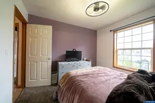 1137 SE 2nd Ave, Mill City, OR 97360 - Photo 17