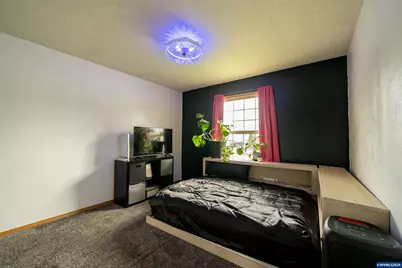 1137 SE 2nd Av, Mill City, OR 97360 - Photo 19