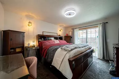 1137 SE 2nd Av, Mill City, OR 97360 - Photo 13