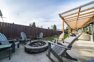 1137 SE 2nd Ave, Mill City, OR 97360 - Photo 29