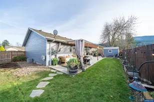 1137 SE 2nd Ave, Mill City, OR 97360 - Photo 33