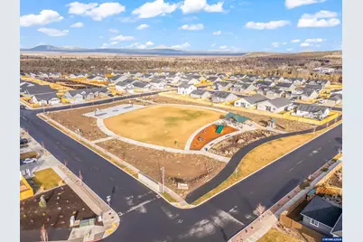 1226 NW Upas Pl, Redmond, OR 97756 - Photo 37