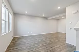 1226 NW Upas Pl, Redmond, OR 97756 - Photo 3