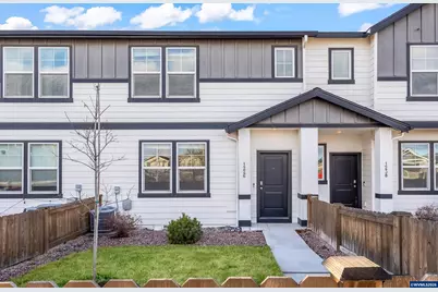 1226 NW Upas Pl, Redmond, OR 97756 - Photo 1