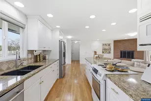 5750 Macleay Rd SE, Salem, OR 97317 - Photo 17