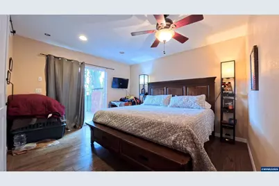 908 Browning Av S, Salem, OR 97302 - Photo 15