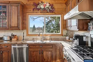 9915 Marquam Cir, Molalla, OR 97038 - Photo 21