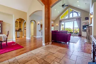 6243 Rambeau Ln SE, Salem, OR 97317 - Photo 9