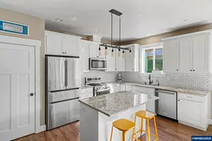 371 Golden Eagle St NW, Salem, OR 97304 - Photo 17