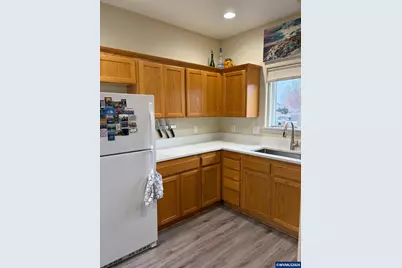 686 Columbia Dr, Molalla, OR 97038 - Photo 5