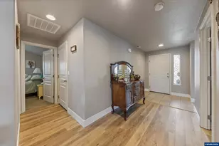 558 Casting St SE, Albany, OR 97322 - Photo 5