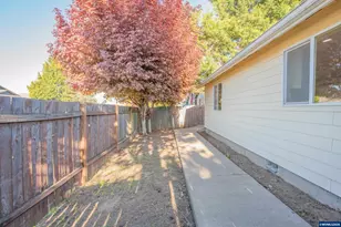 399 Breezy Wy NE, Albany, OR 97322 - Photo 31