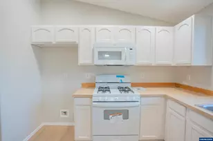 399 Breezy Wy NE, Albany, OR 97322 - Photo 7