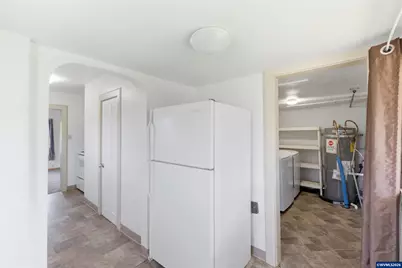 800 Oakhill Av SE, Salem, OR 97302 - Photo 13