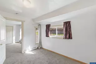 800 Oakhill Ave SE, Salem, OR 97302 - Photo 21