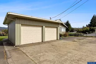 3401 NE Yacht Ave, Lincoln City, OR 97367 - Photo 11