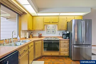 1030 Morningside Dr SE, Salem, OR 97302 - Photo 19